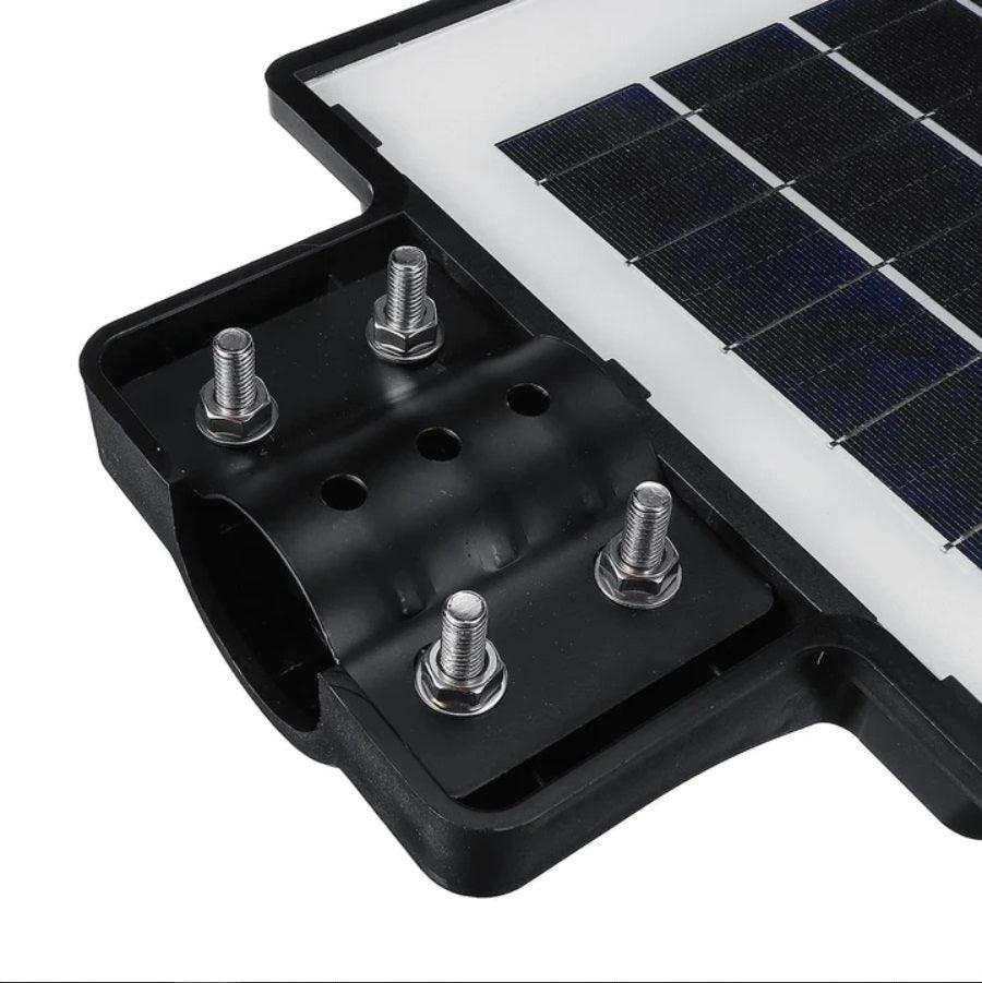 Lampa cu Incarcare Solara Jortan cu Telecomanda si Suport Metalic - FlashMAG